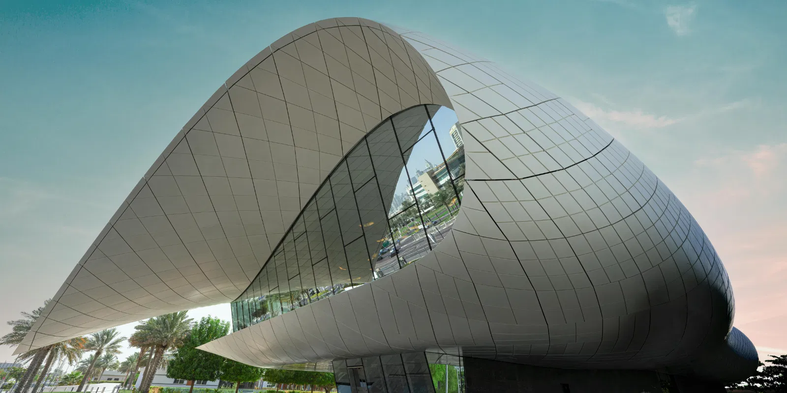 4 Museum of the Future   Dubai   Alike